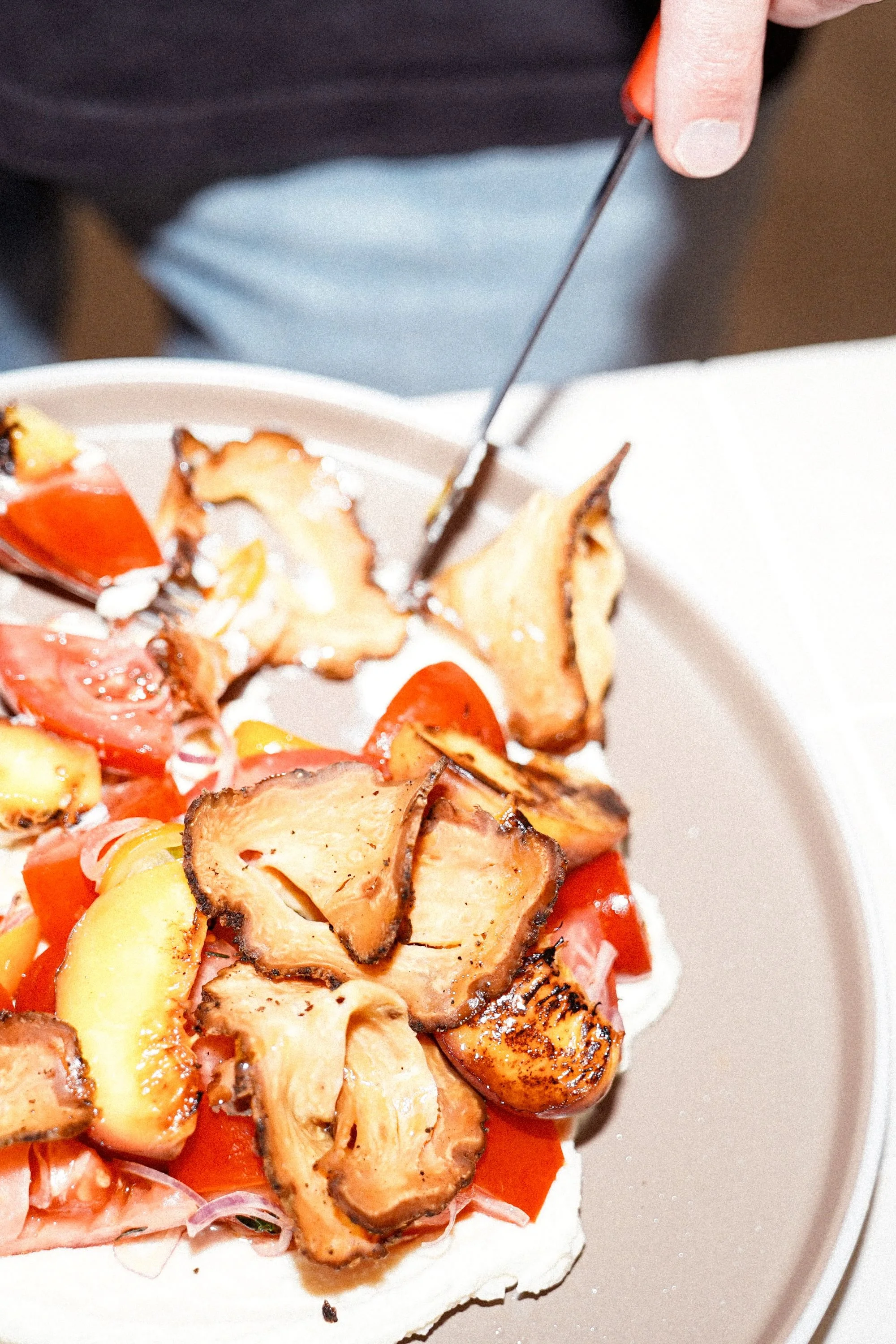 Tomatensalat mit Pfirsich und Sellerie Verrano – 4